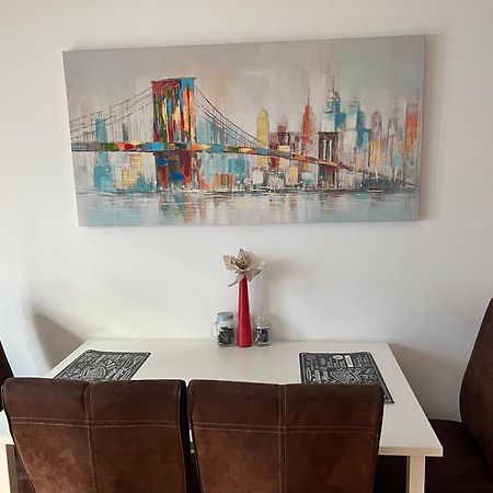 Apartment Leonis Belgrado Esterno foto