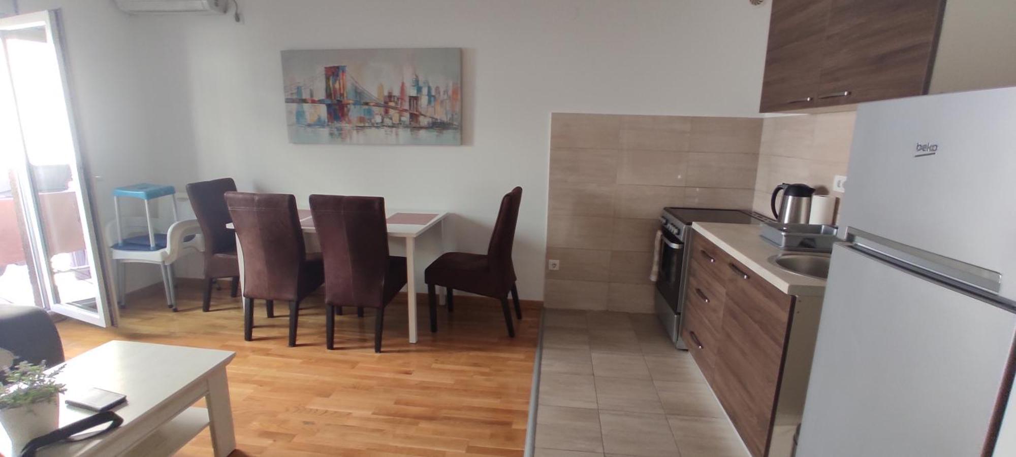 Apartment Leonis Belgrado Esterno foto
