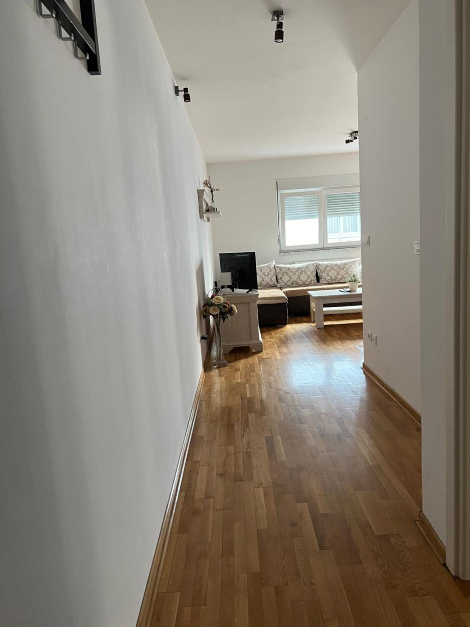 Apartment Leonis Belgrado Esterno foto