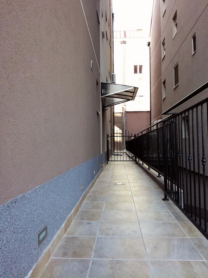 Apartment Leonis Belgrado Esterno foto